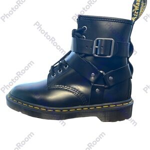 Dr.Martens air cushion soles The Original Women size 6 black NWOT SIZE 6 leather